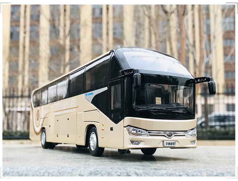 南溟1:42宇通客车zk6128 新一代公路客车合金公交巴士模型sn3015