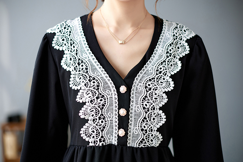 简当2022春新款胖mm大码女装绣花贴边半开领文艺连衣裙jy9076黑色大码