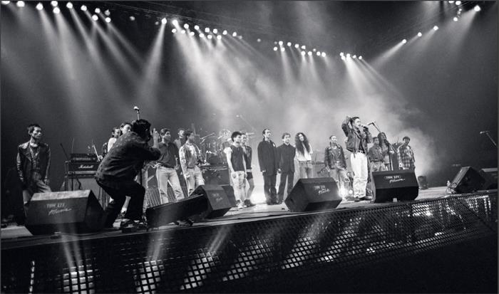 红磡1994:"摇滚中国乐势力"演唱会25周年