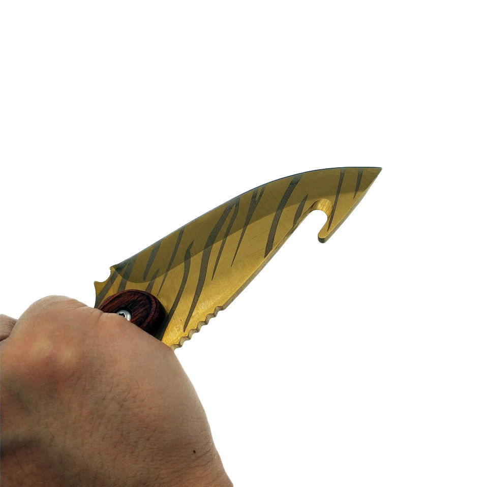 csgocsgo游戏穿肠刀户外求生野营便携钢制高硬度一体柄锋利小直刀星空