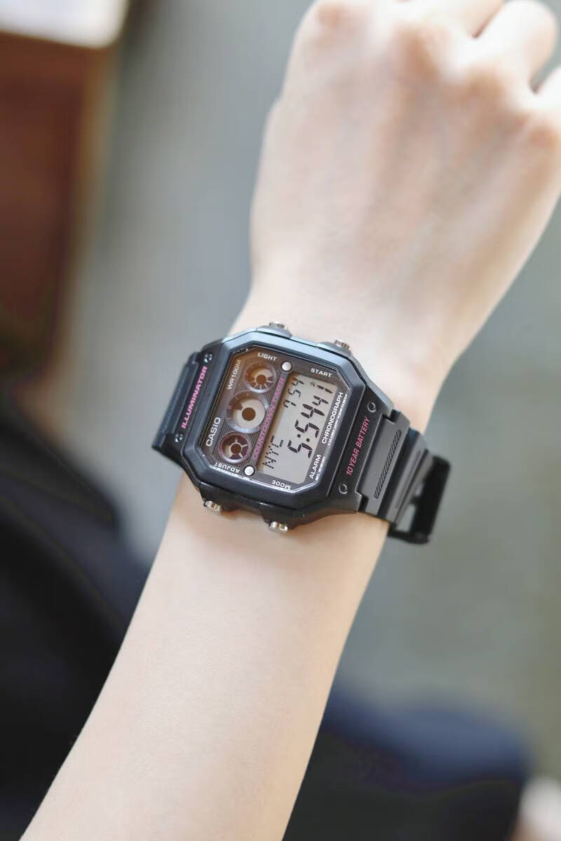 卡西欧(casio)ins复古多功能不锈钢表带运动电子男表ae-1200whd-1a ae