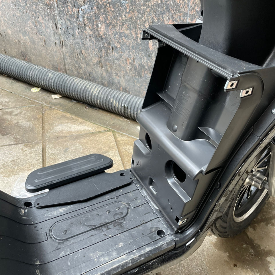 适用于正步深远009系列电动车中置箱a款增容储物中箱无损直上蓝色三色