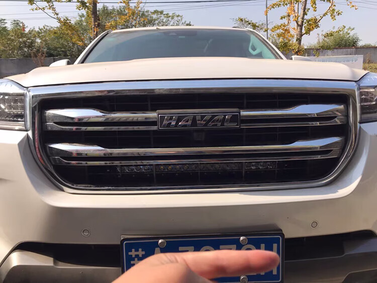 适用于越野汽车led长条灯中网射灯坦克300牧马人皮卡改装车顶灯前杠排