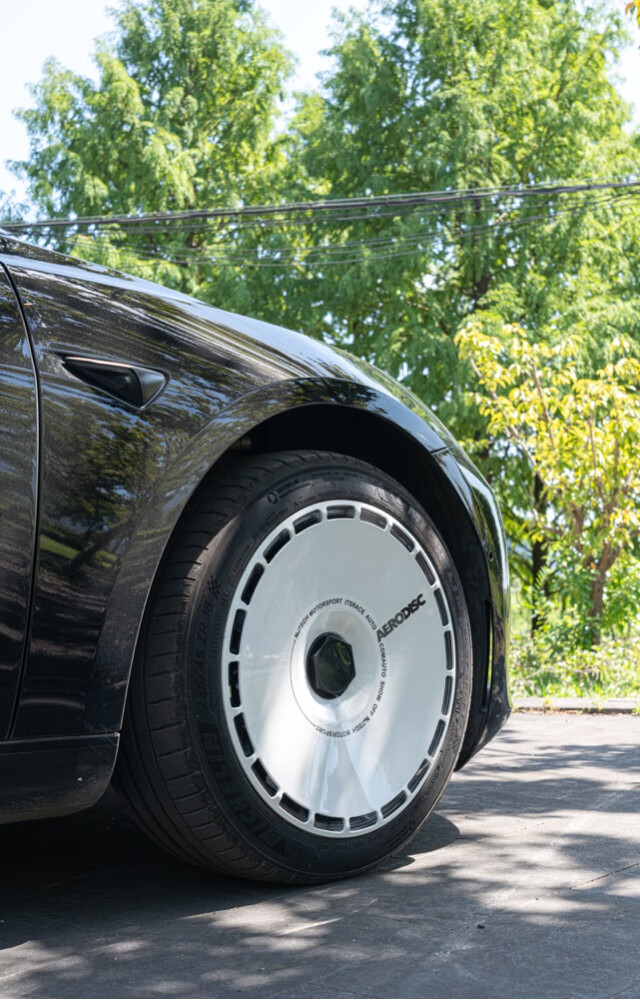 特斯拉轮毂盖适用特斯拉model3/y假面骑士轮毂盖丫19寸18寸改装配件