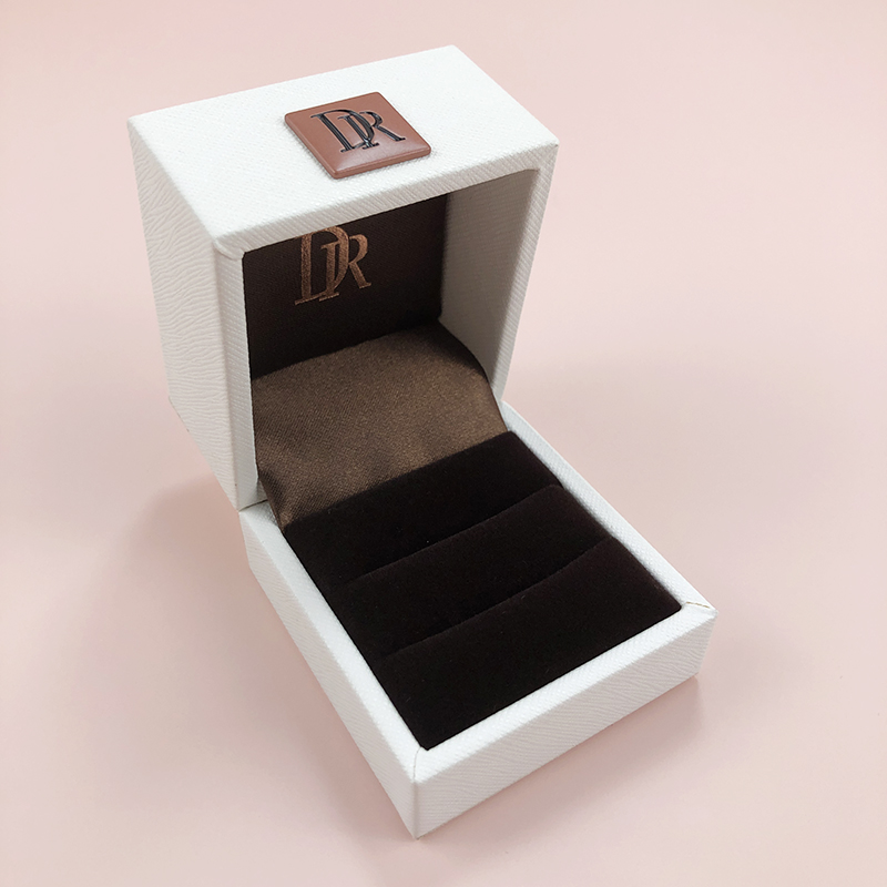 dr钻戒盒双开dr戒指盒钻戒盒求婚礼对戒盒证书擦钻布首饰盒全套包装