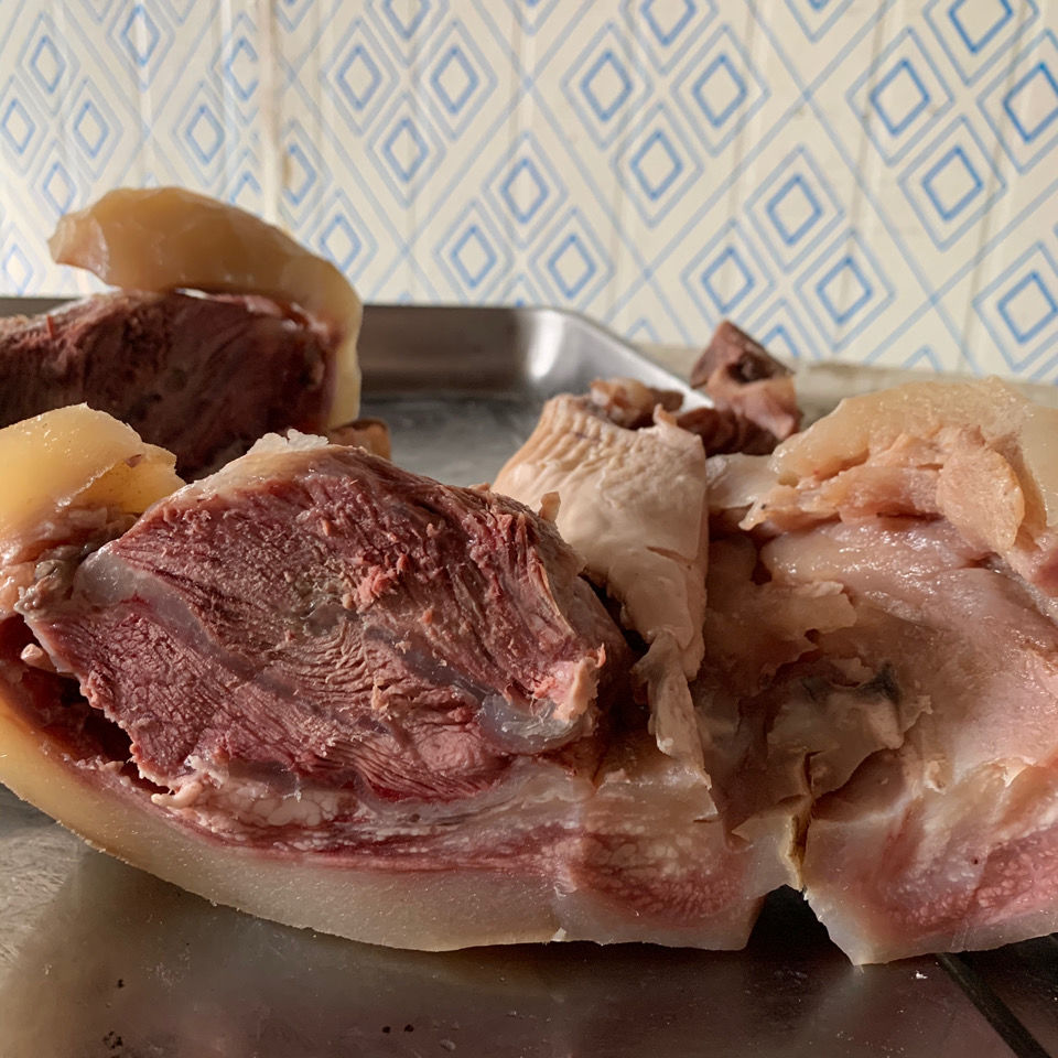 利妙财风新鲜黄牛牛头肉 全熟牛脸肉 清水加工 原味 本地黄牛牛脸搜