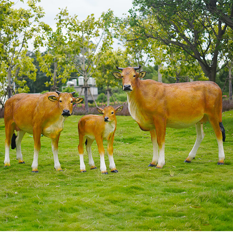 仿真黄牛雕塑摆件动物摆设西门塔尔牛大模型园林景观公园装饰户外米
