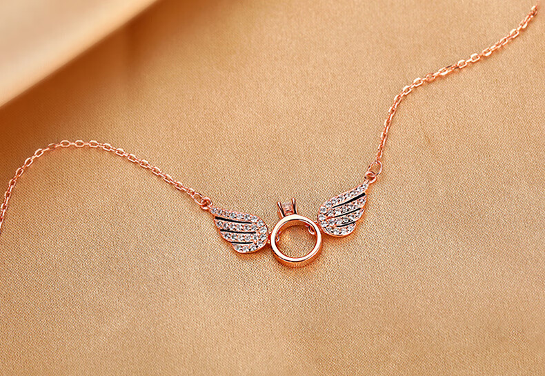 dreus999银天使之翼项链女秋时尚轻奢翅膀吊坠感气质网红毛衣链电白