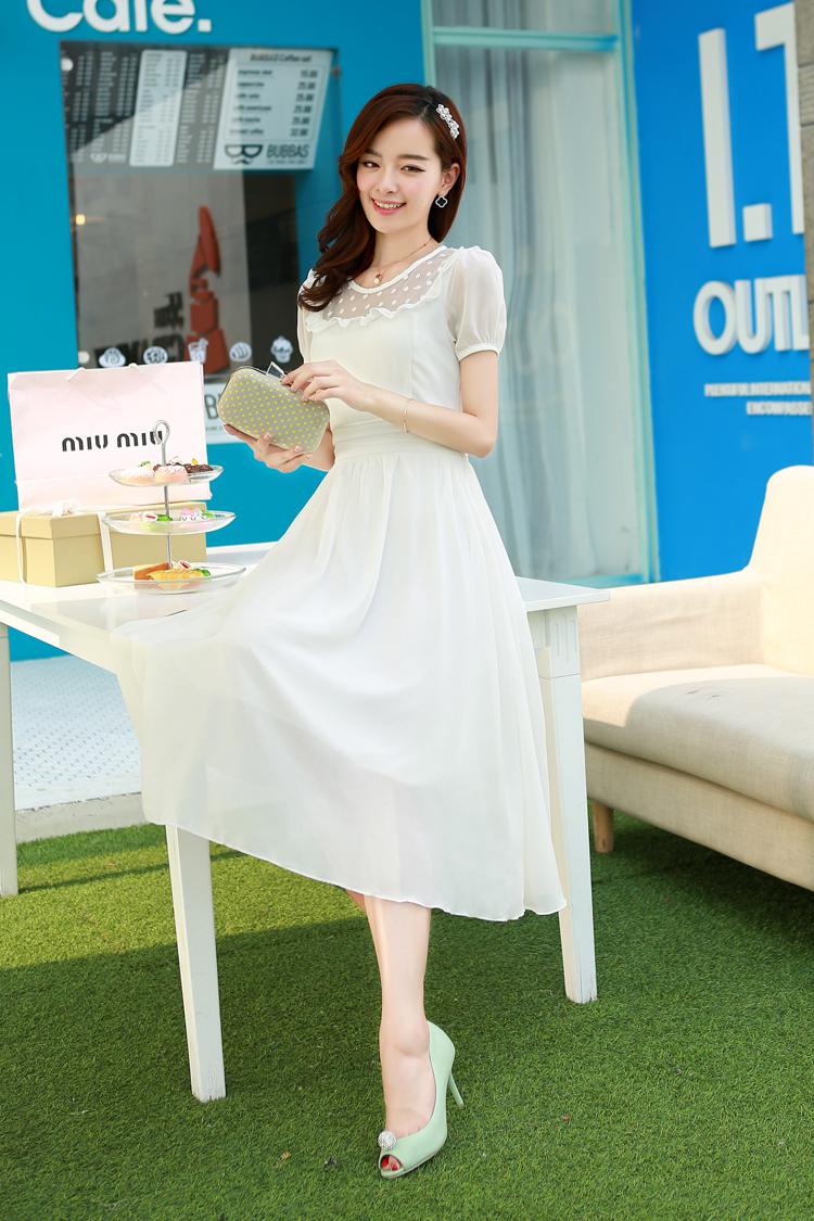 黑蝴蝶店春新复古雪纺拼接网纱绣花白色长裙连衣裙 白色 xl