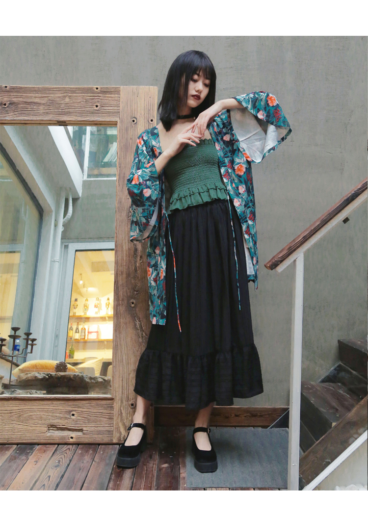 芍药居少女原创 小黑幽幽 竖纹肌理百搭18女日系和风半身裙 黑色二批