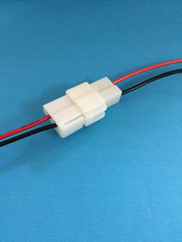 3/2孔汽车连接器接插件2芯车用公母接线端子线束公母对接插头 8p公母