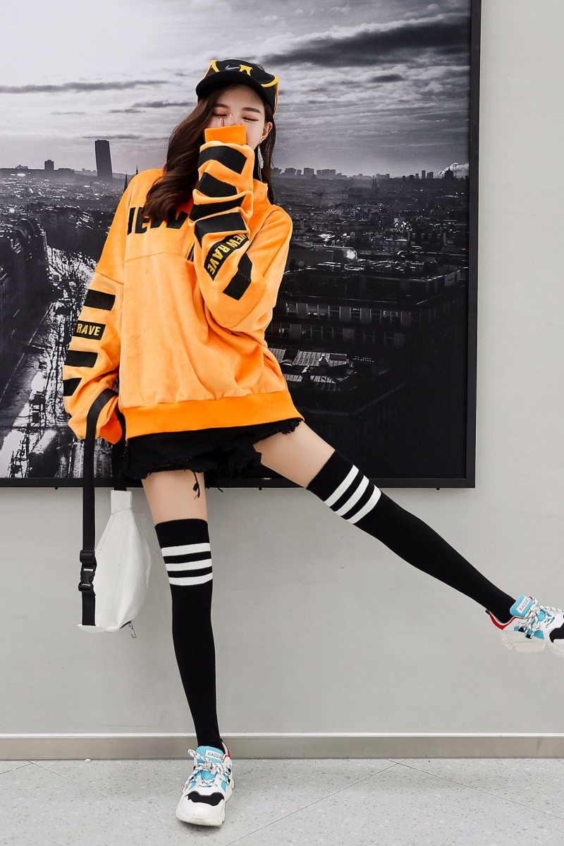 硅胶防滑女三杠长筒袜日系韩版学院风高筒袜美腿长袜三杠过膝点胶白色