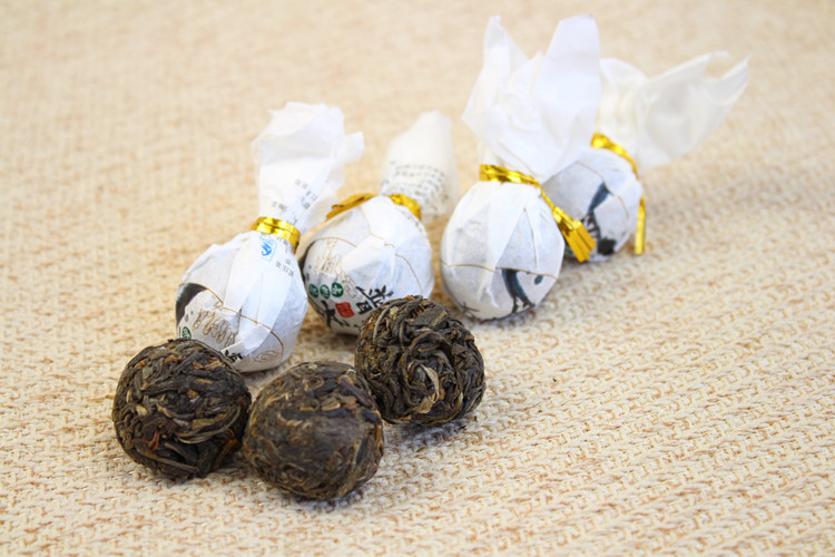 云南古树普洱茶小龙珠生茶冰岛古树普洱茶小沱茶龙珠茶茶叶500g