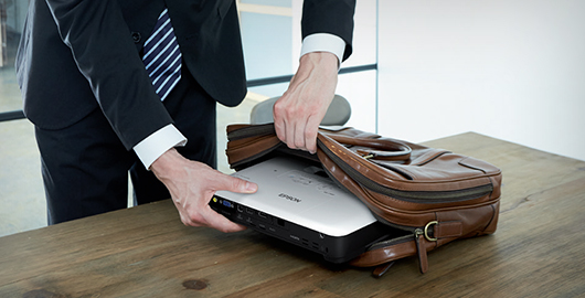 爱普生（EPSON) 便携投影仪 轻薄无线投影机-京东