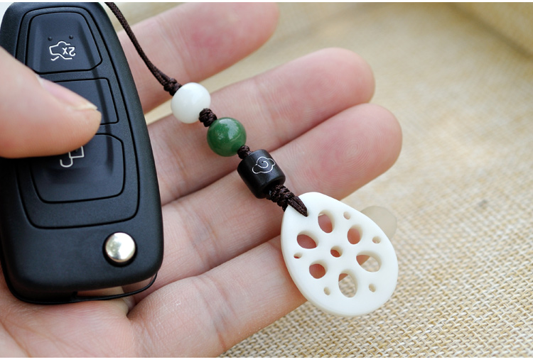 车内饰品挂件钥匙链路路通 手工编象牙果藕片汽车钥匙扣挂件包挂保