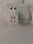 The appearance style is white, choose white. It is very beautiful. It is in use. It is easy to operate. Use Huawei Smart Smart Life to add and control home appliances. It can be remotely controlled at any time. It is very convenient.