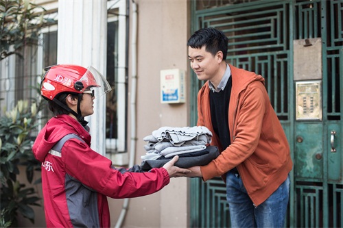 JD.com, which is China’s largest retailer, launched the fourth round of its clothing recycling program this week