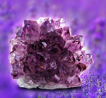 &nbsp; &nbsp; &nbsp; &nbsp;  在某些特殊的条件下不同种类的水晶又 