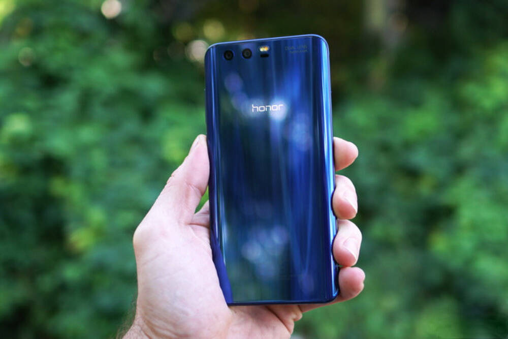 荣耀9性价比到底有多高?与华为p10比比就知道!