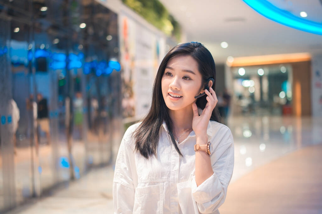 颜值| 真好看 缤特力5200蓝牙耳机美女图赏