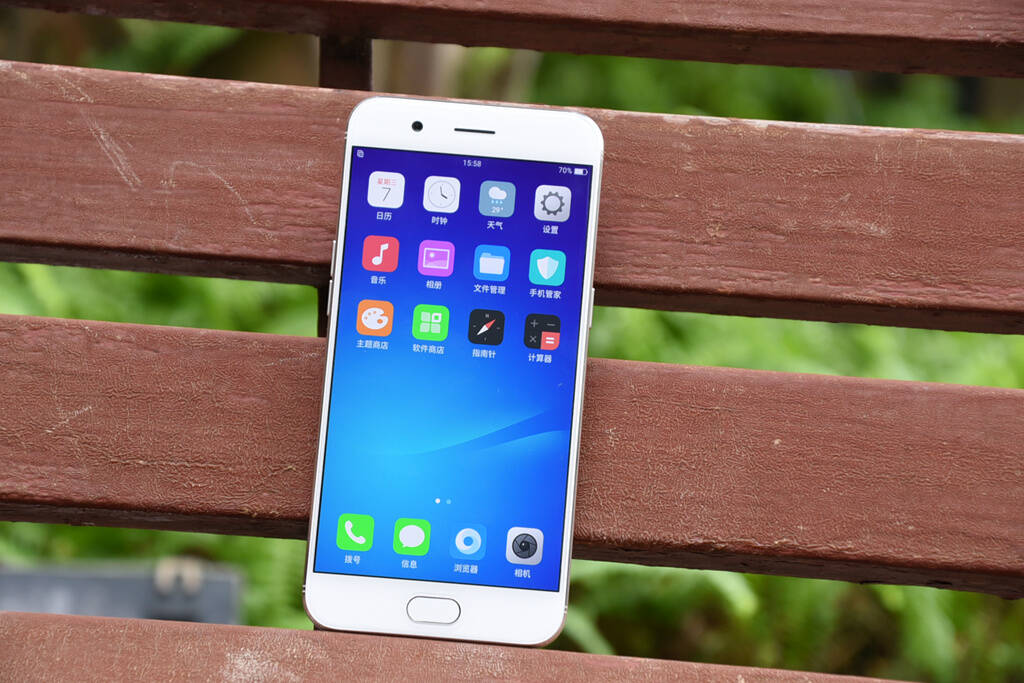 oppo r11真机图赏,全新双摄拍照旗舰到底有多强?