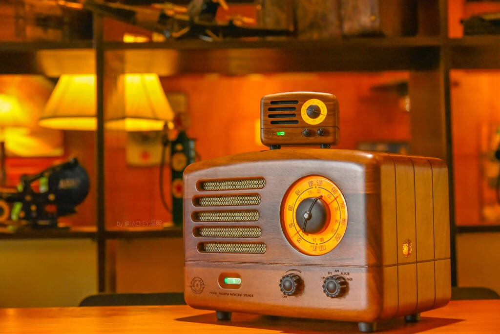 逗萌可爱十分情怀猫王小王子radio蓝牙音箱