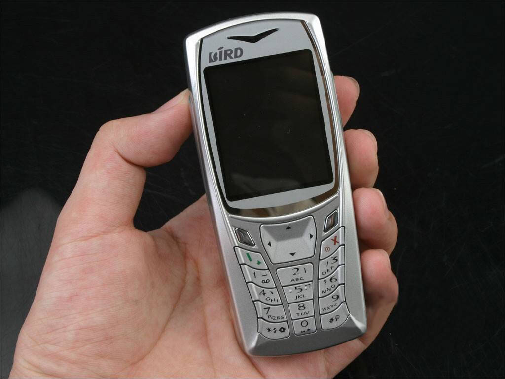 在 12 年前,波导手机称霸非洲大陆之余以 1339 万台的成绩成为国内