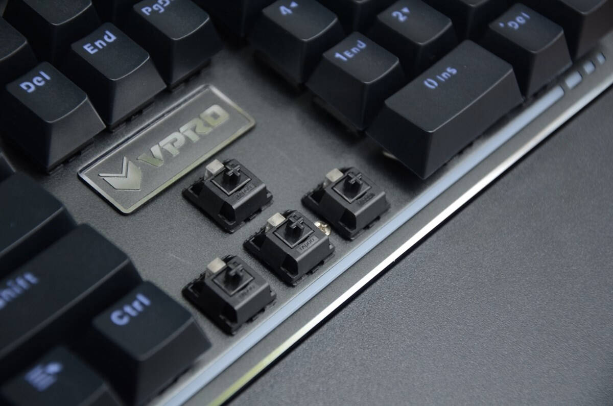 瑕不掩瑜 雷柏v720rgb背光黑轴机械键盘抢先体验
