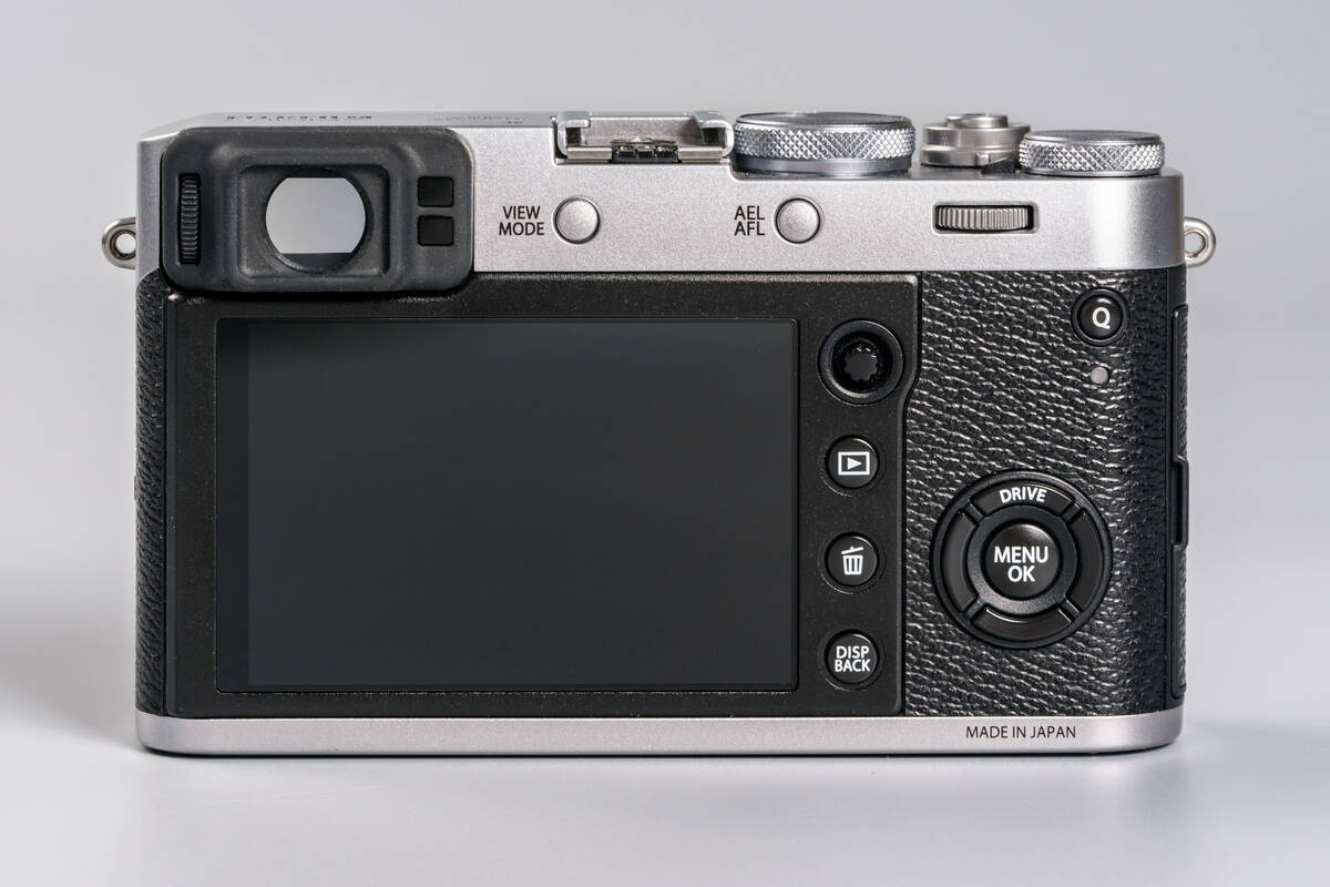 文艺复古高颜值 富士x100f旁轴数码相机评测