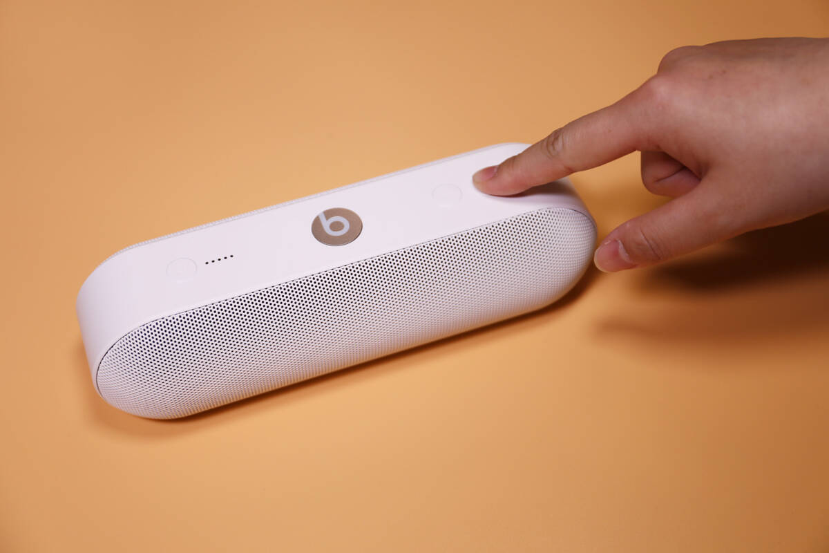 beats pill 测评:音效和功能值不值定价?