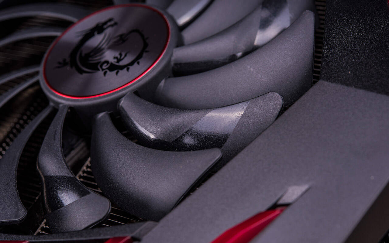 11gbps显存再战三年微星gtx1080新红龙试玩