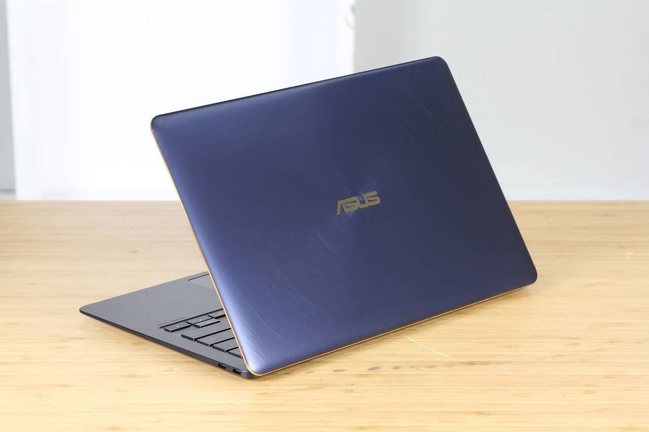 美感,便携与性能的结合,华硕灵耀3 deluxe 评测