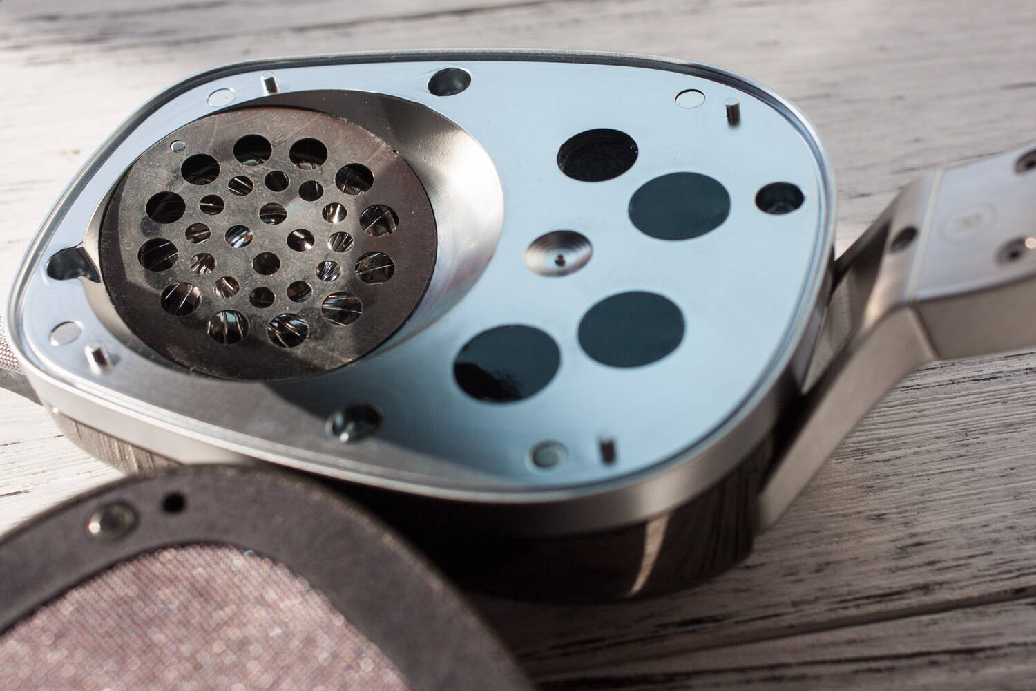 ex技术所想并应用在了edition 8 ex上,进化为新的s-logic ex,单元前方