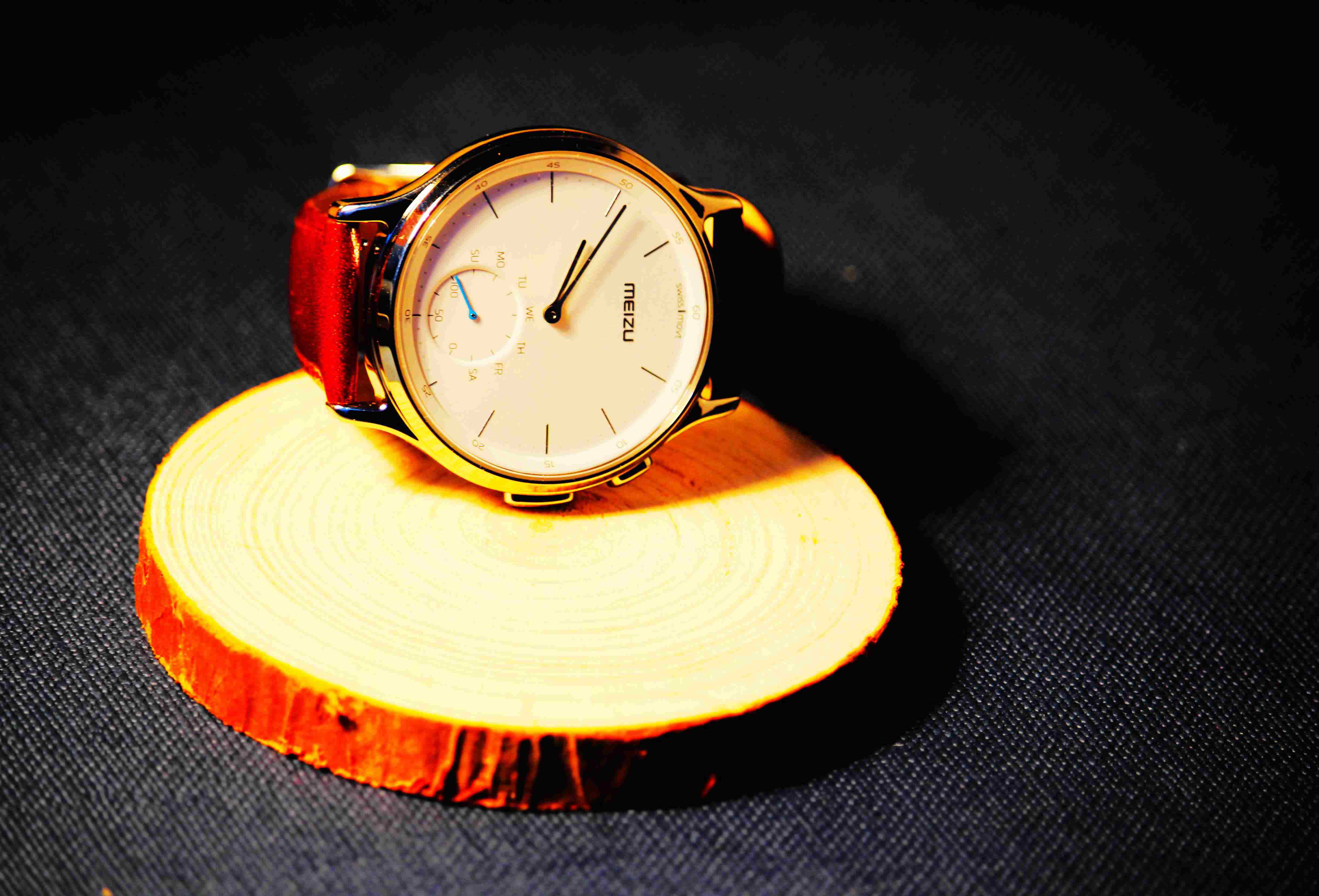 瑞士机芯的国产智能手表-魅族mix