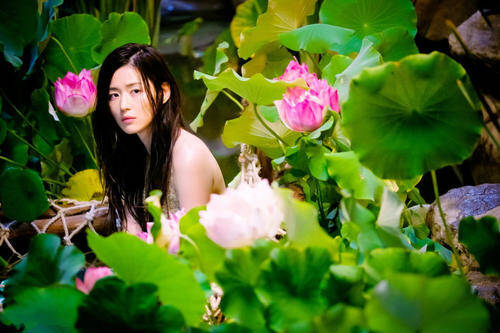 惊艳蓝色大海 全智贤 人鱼妆美成传说