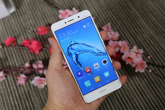 华为畅享7 plus评测 年轻人的刷剧小能手