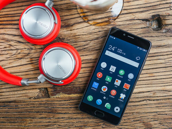 0 首个开发者预览版,已经在"walleye"这款设备测试,walleye(北美狗鱼)