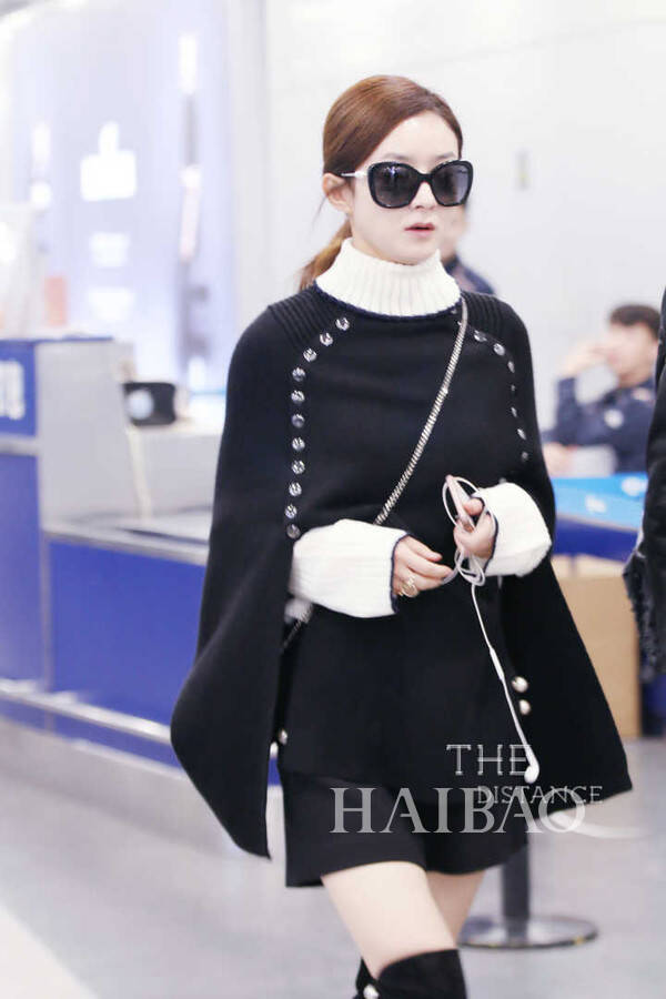 街拍黑色majemsgm赵丽颖2016秋冬高领毛衣赵丽颖机场街拍图片延伸阅读