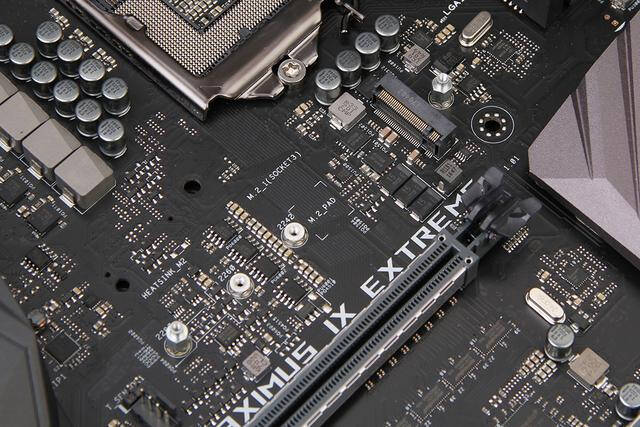 地表最强z270主板开箱:标配水冷头售价近7000元