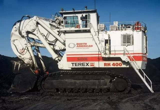 世界上最大的装载机letourneau(勒图尔勒)的轮式装载机l-2350 主要