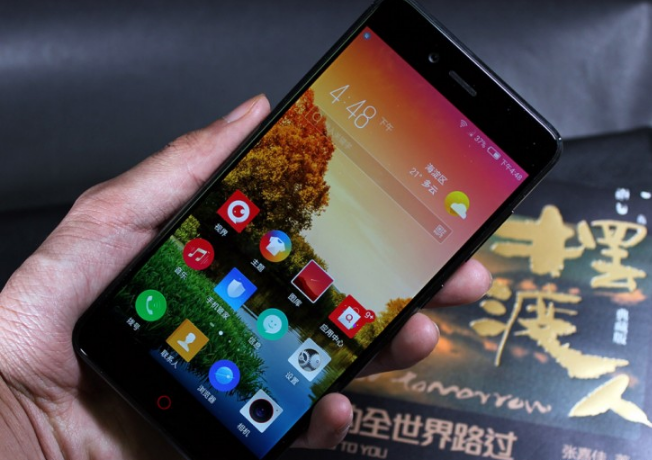 努比亚z17mini有颜有料的小屏双摄手机