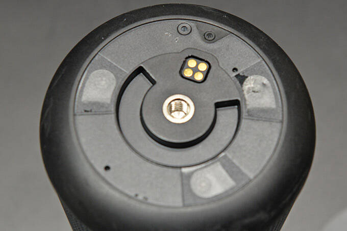 抬起bose soundlink revolve蓝牙音箱胖嘟嘟的翘臀,正式拆解!