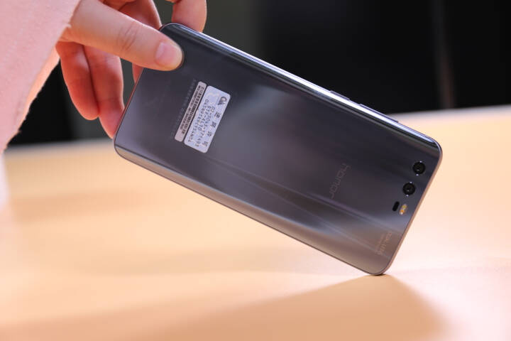 测荣耀9海鸥灰:2299体验5百天不卡