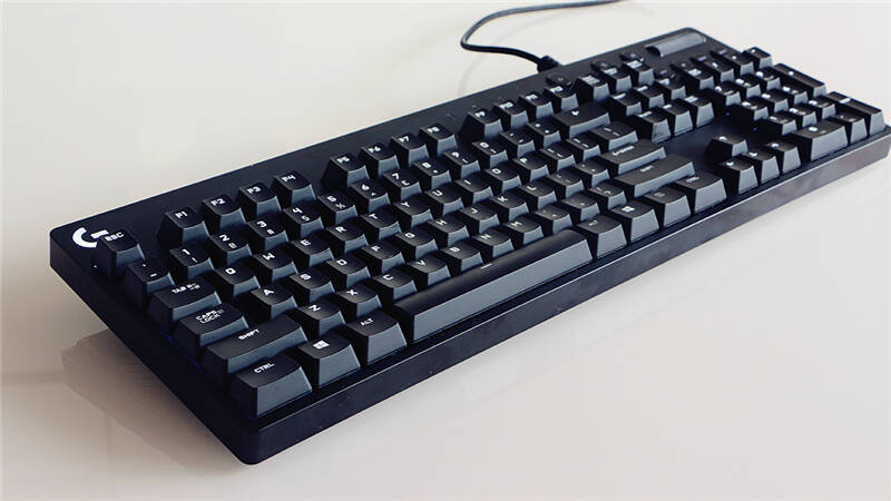 那么这次收到的罗技g610红轴机械键盘适不适合我这个以文字为主,又略