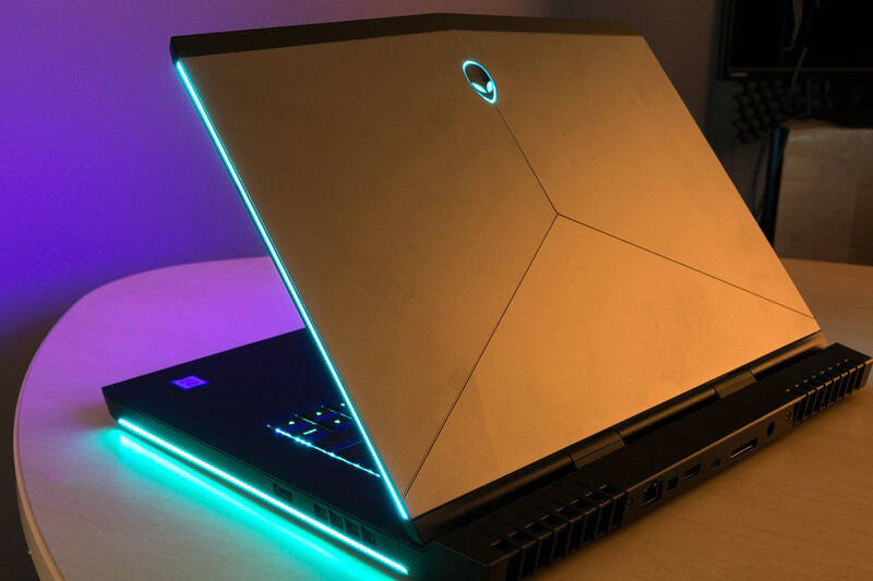 经典强势再临——2017新款外星人15 r3评测