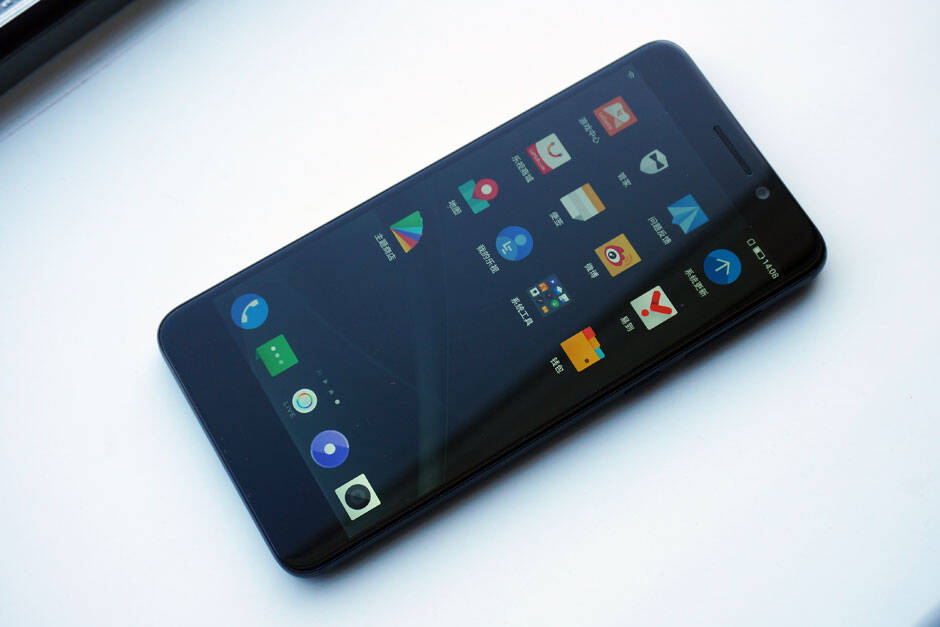 乐视乐pro3双摄ai版图赏:没错,这手机在对你笑