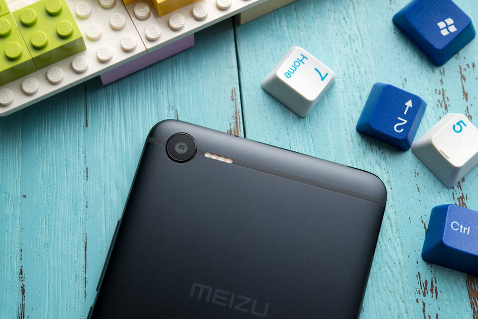 五分钟了解千元机中的精品魅蓝e2