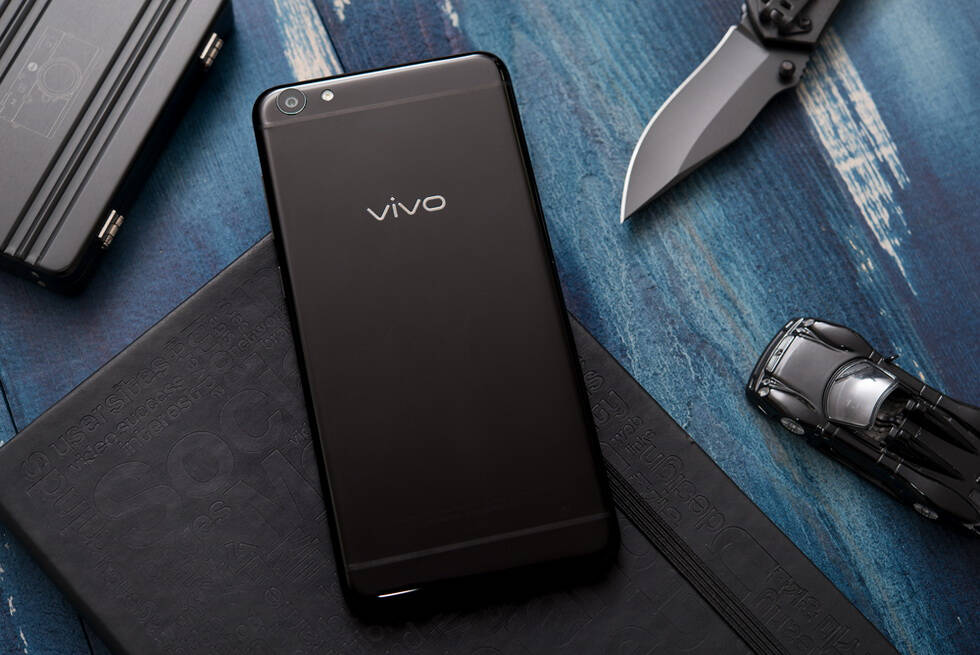 纯粹而深邃 vivo x7曜石黑版图赏