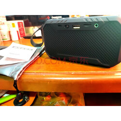 小霸王 d100蓝牙音箱迷你低音炮带收音机户外便携式插卡u盘广场舞小