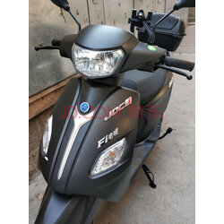 东方踏板摩托车